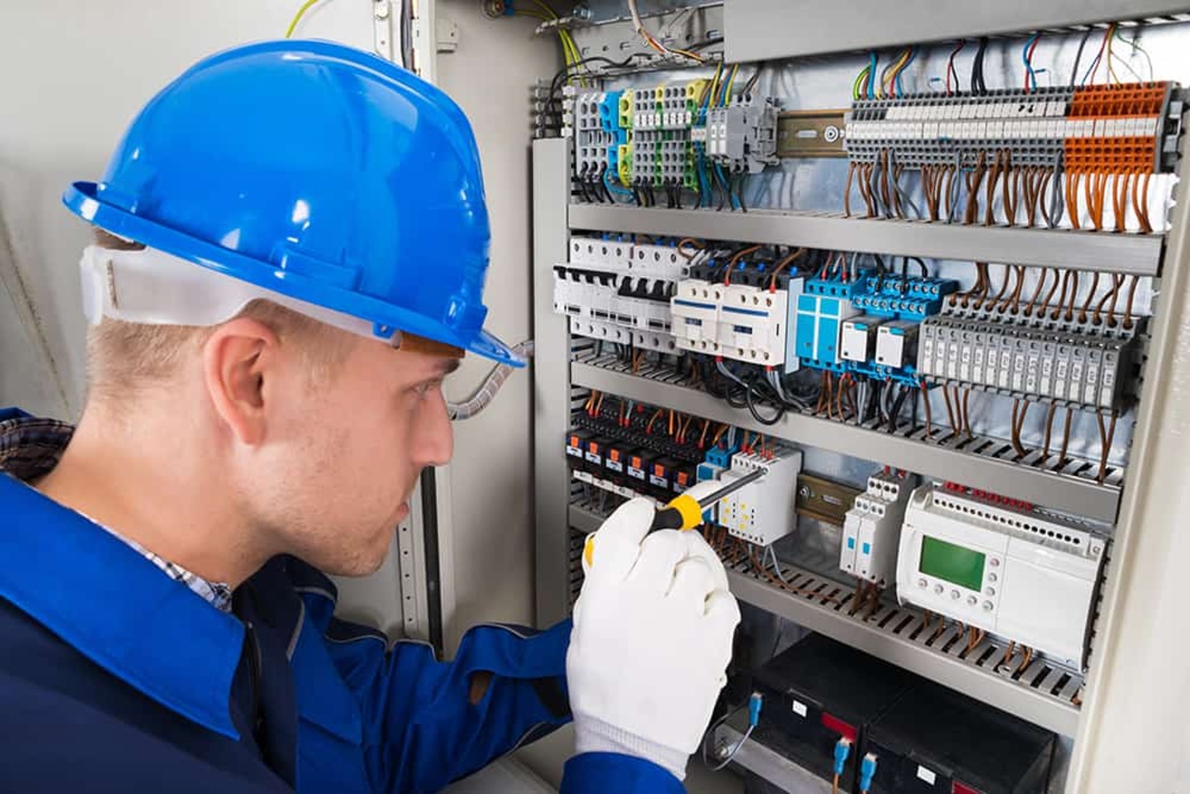 Elektroniker für Energie- und Gebäudetechnik (m/w/d) bei Michael Haas Elektrotechnik in Hersbruck
