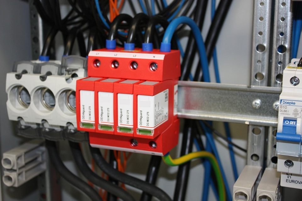 U berspannungsschutz bei Michael Haas Elektrotechnik in Hersbruck